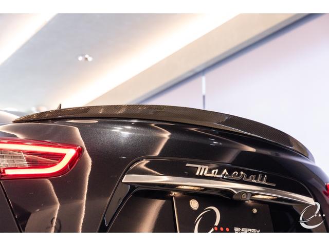 ギブリ ベースグレード　ＯＰ３９７　１２２１鍛造２２インチＡＷ　ＫＷ　Ｖ３車高調　ＥＢＭ可変マフラーリモコン　フルプレミアムレザーインテリア　ツーリングＰＫＧ　フロントバンパープロテクション（12枚目）