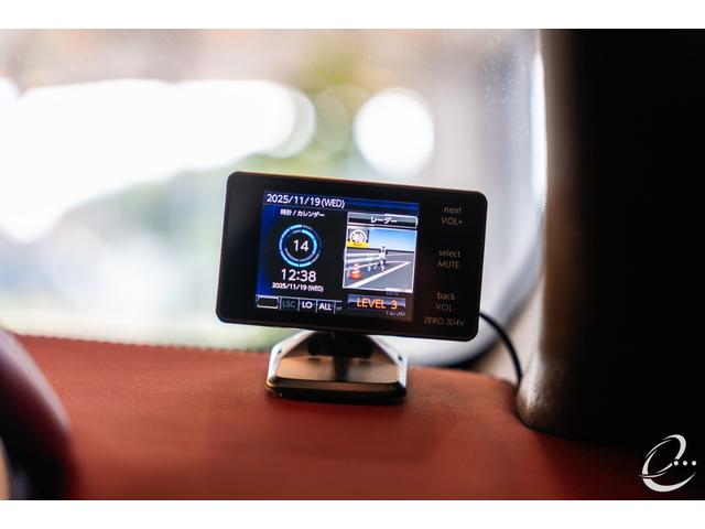 ギブリ ベースグレード　ＯＰ３９７　１２２１鍛造２２インチＡＷ　ＫＷ　Ｖ３車高調　ＥＢＭ可変マフラーリモコン　フルプレミアムレザーインテリア　ツーリングＰＫＧ　フロントバンパープロテクション（15枚目）