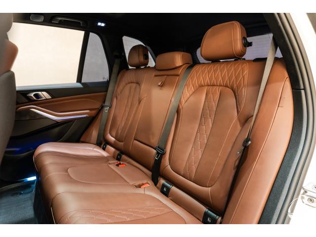 Ｘ５ ｘＤｒｉｖｅ　３５ｄ　Ｍスポーツ　ＯＰ３１２　ＢＭＷ　Ｉｎｄｉｖｉｄｕａｌパッケージ　Ｍｐｅｒｆｏｒｍａｎｃｅカーボンエアロ　プラスパッケージ　コンフォートパッケージ　ハイラインパッケージ　パノラマサンルーフ（45枚目）