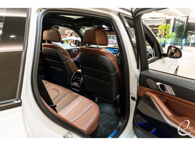 Ｘ５ ｘＤｒｉｖｅ　３５ｄ　Ｍスポーツ　ＯＰ３１２　ＢＭＷ　Ｉｎｄｉｖｉｄｕａｌパッケージ　Ｍｐｅｒｆｏｒｍａｎｃｅカーボンエアロ　プラスパッケージ　コンフォートパッケージ　ハイラインパッケージ　パノラマサンルーフ（47枚目）