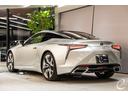 ＬＣ５００ｈ　Ｓパッケージ　マークレビンソン　カーボンルーフ　シートエアコン　ステアリングヒーター　カーボンスカッフプレート　３眼フルＬＥＤヘッドライト　ポリッシュホイール（60枚目）