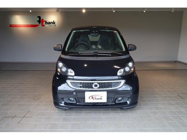 スマートフォーツーカブリオ ＢＲＡＢＵＳ　エクスクルーシブ　オープンカー、ブラバス、ブラバスエアロ、センター出しマフラー、スポーツシート、ターボ（5枚目）