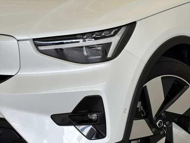 ＸＣ４０リチャージ リチャージ　アルティメットシングルモーター　ＢＥＶ　パノラマガラスサンルーフ　パワーシート　シートヒーター　Ｇｏｏｇｌｅシステム　３６０度カメラ　パワーテールゲート　被害軽減ブレーキ　追従式オートクルーズ（17枚目）