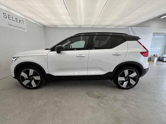 ＸＣ４０リチャージ リチャージ　アルティメットシングルモーター　ＢＥＶ　パノラマガラスサンルーフ　パワーシート　シートヒーター　Ｇｏｏｇｌｅシステム　３６０度カメラ　パワーテールゲート　被害軽減ブレーキ　追従式オートクルーズ（40枚目）