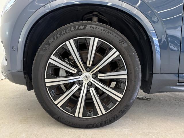 ＸＣ９０ アルティメット　Ｂ６　ＡＷＤ　パノラマガラスサンルーフ　Ｇｏｏｇｌｅシステム　３６０度カメラ　本革シート　パワーシート　シートエアコン　ステアリングヒーター　パワーテールゲート（12枚目）
