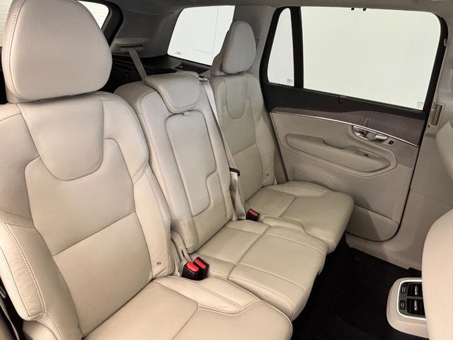 ＸＣ９０ アルティメット　Ｂ６　ＡＷＤ　パノラマガラスサンルーフ　Ｇｏｏｇｌｅシステム　３６０度カメラ　本革シート　パワーシート　シートエアコン　ステアリングヒーター　パワーテールゲート（16枚目）
