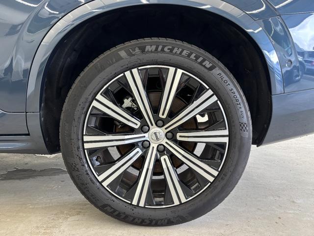 ＸＣ９０ アルティメット　Ｂ６　ＡＷＤ　パノラマガラスサンルーフ　Ｇｏｏｇｌｅシステム　３６０度カメラ　本革シート　パワーシート　シートエアコン　ステアリングヒーター　パワーテールゲート（27枚目）