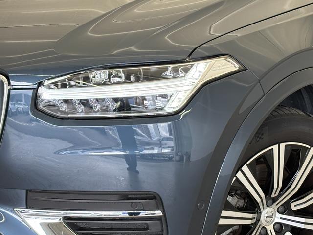 ＸＣ９０ アルティメット　Ｂ６　ＡＷＤ　パノラマガラスサンルーフ　Ｇｏｏｇｌｅシステム　３６０度カメラ　本革シート　パワーシート　シートエアコン　ステアリングヒーター　パワーテールゲート（28枚目）