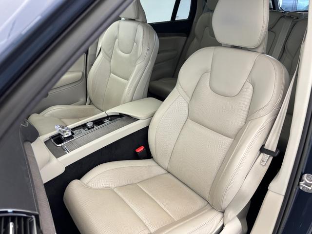 ＸＣ９０ アルティメット　Ｂ６　ＡＷＤ　パノラマガラスサンルーフ　Ｇｏｏｇｌｅシステム　３６０度カメラ　本革シート　パワーシート　シートエアコン　ステアリングヒーター　パワーテールゲート（35枚目）