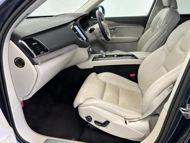 ＸＣ９０ アルティメット　Ｂ６　ＡＷＤ　パノラマガラスサンルーフ　Ｇｏｏｇｌｅシステム　３６０度カメラ　本革シート　パワーシート　シートエアコン　ステアリングヒーター　パワーテールゲート（41枚目）