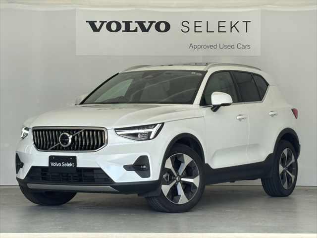 ＸＣ４０ アルティメット　Ｂ４　ＡＷＤ　パノラマガラスサンルーフ　ピクセルＬＥＤヘッドライト　本革シート　パワーシート　シートヒーター　Ｇｏｏｇｌｅシステム　３６０度カメラ　パワーテールゲート　被害軽減ブレーキ（5枚目）