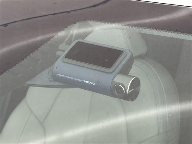 ＸＣ４０ アルティメット　Ｂ４　ＡＷＤ　パノラマガラスサンルーフ　ピクセルＬＥＤヘッドライト　本革シート　パワーシート　シートヒーター　Ｇｏｏｇｌｅシステム　３６０度カメラ　パワーテールゲート　被害軽減ブレーキ（9枚目）