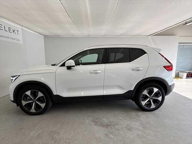 ＸＣ４０ アルティメット　Ｂ４　ＡＷＤ　パノラマガラスサンルーフ　ピクセルＬＥＤヘッドライト　本革シート　パワーシート　シートヒーター　Ｇｏｏｇｌｅシステム　３６０度カメラ　パワーテールゲート　被害軽減ブレーキ（33枚目）