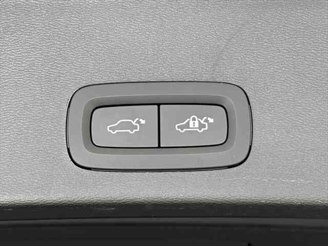 ＸＣ４０ アルティメット　Ｂ４　ＡＷＤ　パノラマガラスサンルーフ　ピクセルＬＥＤヘッドライト　本革シート　パワーシート　シートヒーター　Ｇｏｏｇｌｅシステム　３６０度カメラ　パワーテールゲート　被害軽減ブレーキ（47枚目）