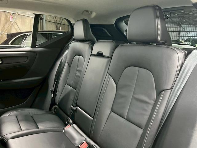 XC40 アルティメット B4 AWD パノラマガラスサンルーフ ピクセルLEDヘッドライト 本革シートFRシートヒーター パワーシート ハーマンカードン パワーテールゲート Googleシステム 360度カメラ(57枚目)