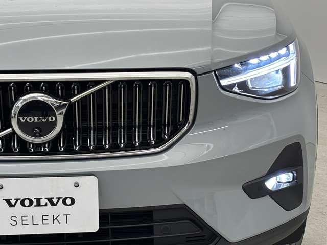 XC40 ウルトラ B3 パノラマガラスサンルーフ 本革シート Googleシステム 360度カメラ パワーシート シートヒーター パワーテールゲート 被害軽減ブレーキ 追従式クルーズコントロール(5枚目)