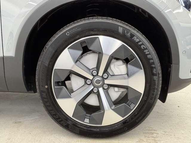 XC40 ウルトラ B3 パノラマガラスサンルーフ 本革シート Googleシステム 360度カメラ パワーシート シートヒーター パワーテールゲート 被害軽減ブレーキ 追従式クルーズコントロール(26枚目)