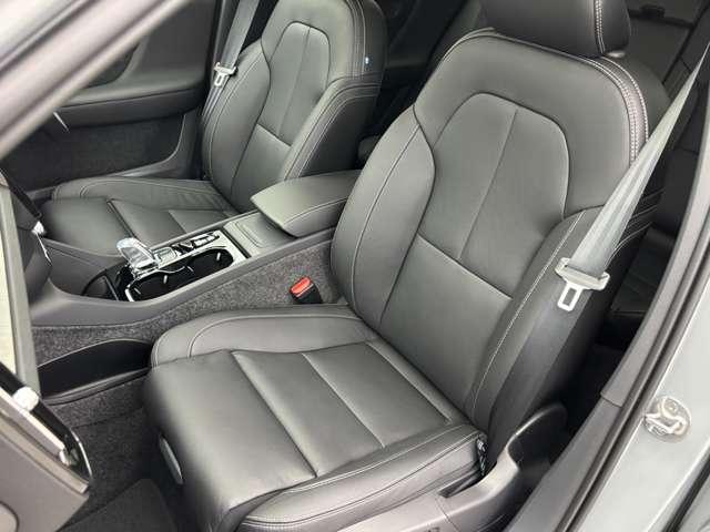 XC40 ウルトラ B3 パノラマガラスサンルーフ 本革シート Googleシステム 360度カメラ パワーシート シートヒーター パワーテールゲート 被害軽減ブレーキ 追従式クルーズコントロール(29枚目)