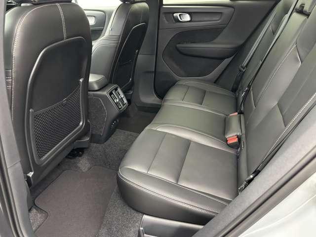 XC40 ウルトラ B3 パノラマガラスサンルーフ 本革シート Googleシステム 360度カメラ パワーシート シートヒーター パワーテールゲート 被害軽減ブレーキ 追従式クルーズコントロール(33枚目)
