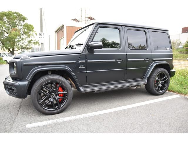 Gクラス G63 ワンオーナー  マグノナイトブラック Gマヌファクトゥーアプログラムプラス GマヌファクトゥーアインテリアP ボディ同色スペアタイヤリング マットブラック21AMG5スポークAW 電動サイドステップ(7枚目)