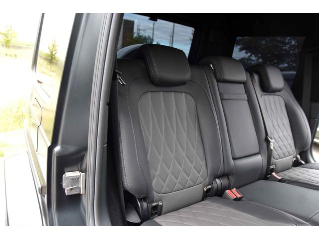 Gクラス G63 ワンオーナー  マグノナイトブラック Gマヌファクトゥーアプログラムプラス GマヌファクトゥーアインテリアP ボディ同色スペアタイヤリング マットブラック21AMG5スポークAW 電動サイドステップ(16枚目)