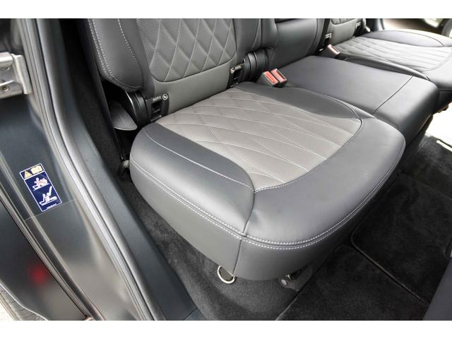 Gクラス G63 ワンオーナー  マグノナイトブラック Gマヌファクトゥーアプログラムプラス GマヌファクトゥーアインテリアP ボディ同色スペアタイヤリング マットブラック21AMG5スポークAW 電動サイドステップ(17枚目)