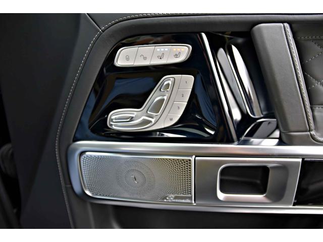 Gクラス G63 ワンオーナー  マグノナイトブラック Gマヌファクトゥーアプログラムプラス GマヌファクトゥーアインテリアP ボディ同色スペアタイヤリング マットブラック21AMG5スポークAW 電動サイドステップ(44枚目)