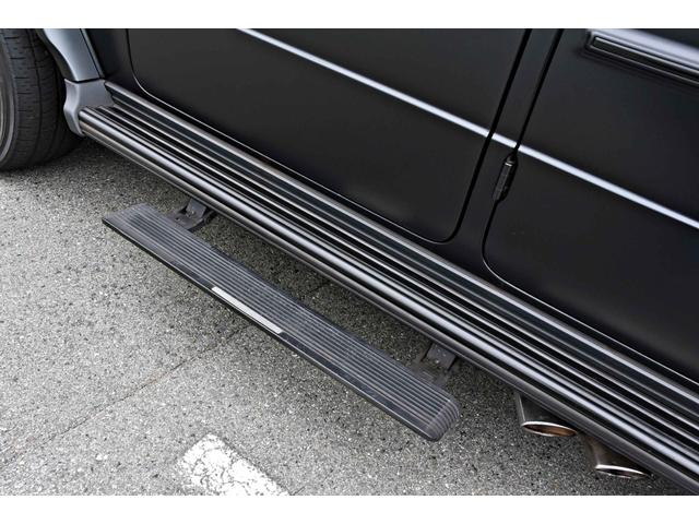 Gクラス G63 ワンオーナー  マグノナイトブラック Gマヌファクトゥーアプログラムプラス GマヌファクトゥーアインテリアP ボディ同色スペアタイヤリング マットブラック21AMG5スポークAW 電動サイドステップ(52枚目)