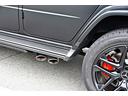 G63 ワンオーナー  マグノナイトブラック Gマヌファクトゥーアプログラムプラス GマヌファクトゥーアインテリアP ボディ同色スペアタイヤリング マットブラック21AMG5スポークAW 電動サイドステップ(50枚目)