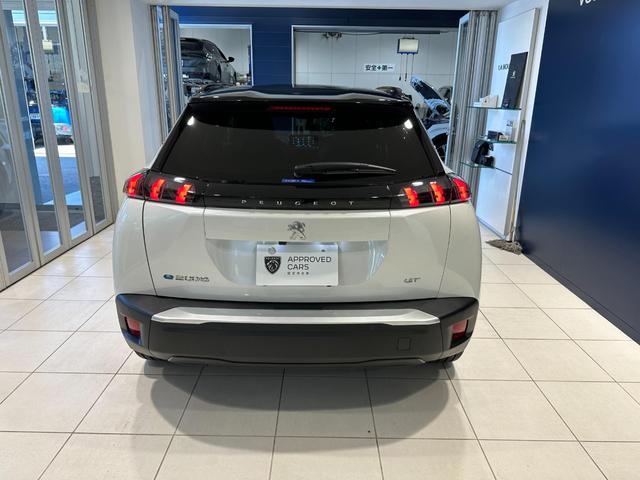 ｅ－２００８ ＧＴ　認定中古車　シートヒーター　サンルーフ　電気自動車　カープレイ・アンドロイドオート対応（12枚目）