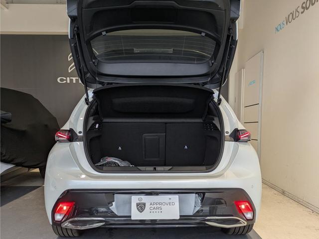 ３０８ ＧＴハイブリッド　認定中古車　元試乗車　ハイブリッド車（4枚目）