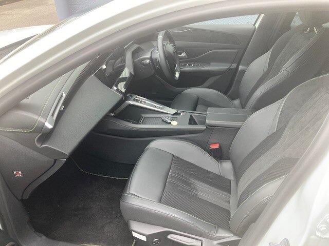 ３０８ ＧＴハイブリッド　認定中古車　元試乗車　ハイブリッド車（5枚目）