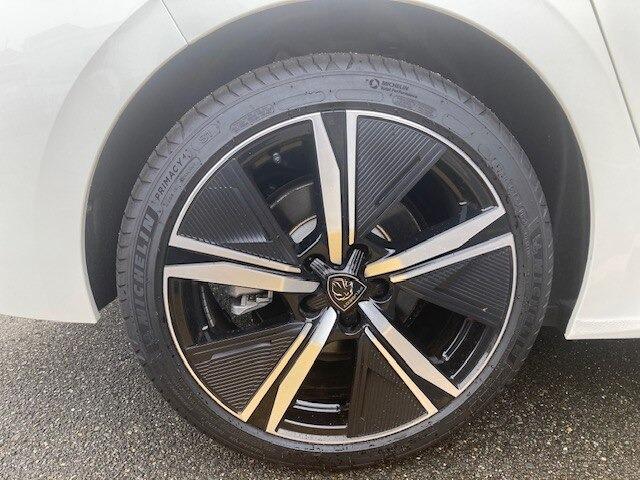 ３０８ ＧＴハイブリッド　認定中古車　元試乗車　ハイブリッド車（11枚目）