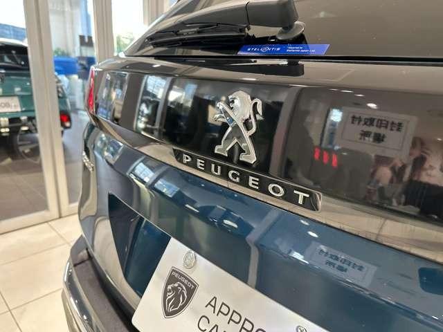 ３００８ ＧＴハイブリッド４　４ＷＤ　ＰＨＥＶ車　サンルーフ　シートヒーター（11枚目）