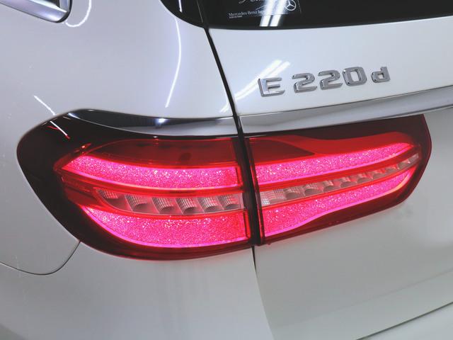 E220 d ステーションワゴン アバンギャルド エクスクルーシブパッケージ シートヒーター パワーシート トランクスルー フロアマット コネクテッド機能 ナビ 音楽プレーヤー接続 Bluetooth接続 TV ETC LEDヘッドライト(7枚目)