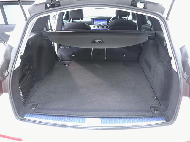 E220 d ステーションワゴン アバンギャルド エクスクルーシブパッケージ シートヒーター パワーシート トランクスルー フロアマット コネクテッド機能 ナビ 音楽プレーヤー接続 Bluetooth接続 TV ETC LEDヘッドライト(14枚目)