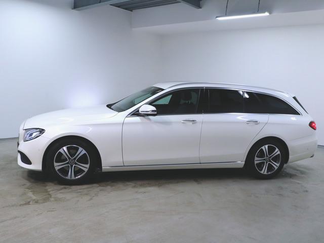 E220 d ステーションワゴン アバンギャルド エクスクルーシブパッケージ シートヒーター パワーシート トランクスルー フロアマット コネクテッド機能 ナビ 音楽プレーヤー接続 Bluetooth接続 TV ETC LEDヘッドライト(16枚目)