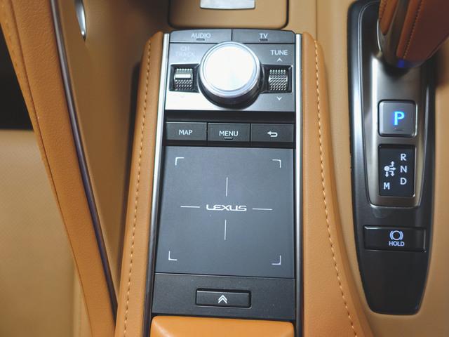 ＬＣ５００　コンバーチブル　シートヒーター　シートエアコン　パワーシート　フロアマット　ナビ　ＣＤ　ミュージックサーバー　音楽プレーヤー接続　Ｂｌｕｅｔｏｏｔｈ接続　ＴＶ　ＤＶＤ再生　ＥＴＣ　ＬＥＤヘッドライト　バックモニター(22枚目)