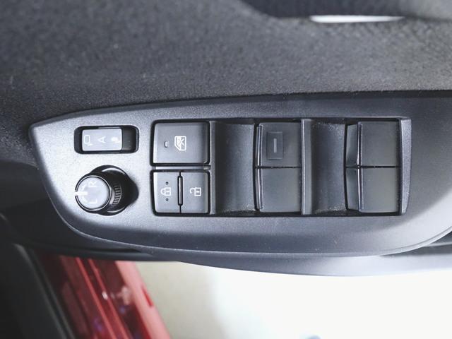 ヤリス ハイブリッド　Ｇ　トランクスルー　フロアマット　ナビ　音楽プレーヤー接続　Ｂｌｕｅｔｏｏｔｈ接続　ＥＴＣ　ＬＥＤヘッドライト　全周囲カメラ　フロントカメラ　サイドカメラ　バックモニター　盗難防止　衝突被害軽減ブレーキ（61枚目）