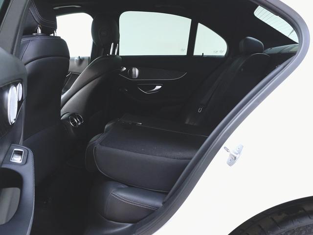 Ｃクラス Ｃ２００　アバンギャルド　ＡＭＧライン　レザーエクスクルーシブパッケージ　レーダーセーフティーパッケージ　シートヒーター　パワーシート　トランクスルー　フロアマット　コネクテッド機能　ナビ　音楽プレーヤー接続　Ｂｌｕｅｔｏｏｔｈ接続　ＴＶ（35枚目）