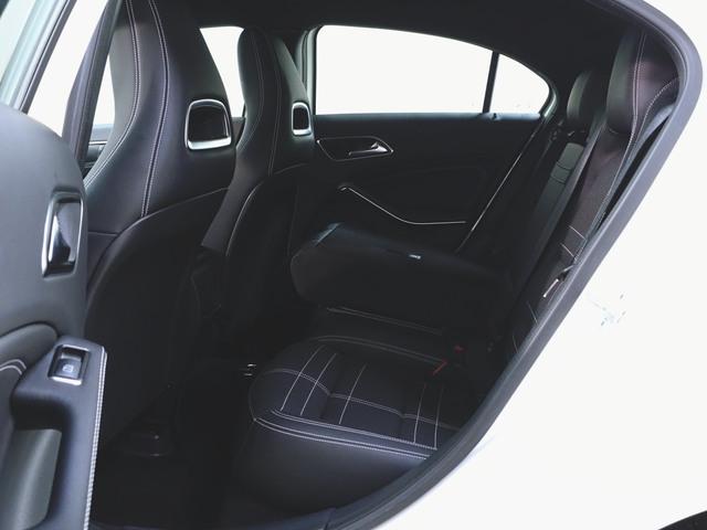 Ａクラス Ａ１８０　レーダーセーフティパッケージ　ベーシックパッケージ　トランクスルー　フロアマット　ナビ　ＣＤ　ミュージックサーバー　音楽プレーヤー接続　Ｂｌｕｅｔｏｏｔｈ接続　ＴＶ　ＤＶＤ再生　ＥＴＣ　バックモニター（33枚目）