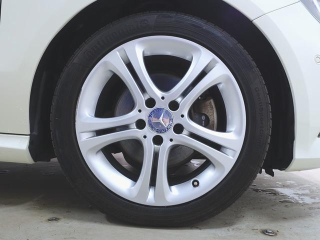 Ａクラス Ａ１８０　レーダーセーフティパッケージ　ベーシックパッケージ　トランクスルー　フロアマット　ナビ　ＣＤ　ミュージックサーバー　音楽プレーヤー接続　Ｂｌｕｅｔｏｏｔｈ接続　ＴＶ　ＤＶＤ再生　ＥＴＣ　バックモニター（36枚目）
