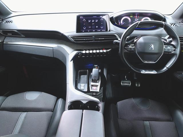 ５００８ ＧＴ　ブルーＨＤｉ　シートヒーター　パワーシート　３列シート　トランクスルー　フロアマット　音楽プレーヤー接続　Ｂｌｕｅｔｏｏｔｈ接続　ＥＴＣ　サンルーフ・ガラスルーフ　ＬＥＤヘッドライト　電動リアゲート　バックモニター（12枚目）