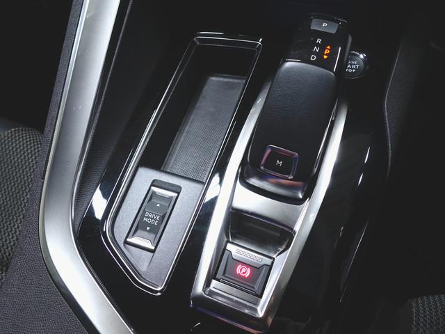 ５００８ ＧＴ　ブルーＨＤｉ　シートヒーター　パワーシート　３列シート　トランクスルー　フロアマット　音楽プレーヤー接続　Ｂｌｕｅｔｏｏｔｈ接続　ＥＴＣ　サンルーフ・ガラスルーフ　ＬＥＤヘッドライト　電動リアゲート　バックモニター（19枚目）