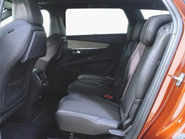 ５００８ ＧＴ　ブルーＨＤｉ　シートヒーター　パワーシート　３列シート　トランクスルー　フロアマット　音楽プレーヤー接続　Ｂｌｕｅｔｏｏｔｈ接続　ＥＴＣ　サンルーフ・ガラスルーフ　ＬＥＤヘッドライト　電動リアゲート　バックモニター（29枚目）