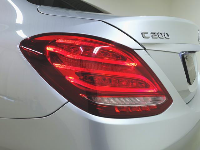 Ｃクラス Ｃ２００　アバンギャルド　レザーエクスクルーシブパッケージ　シートヒーター　パワーシート　トランクスルー　フロアマット　ナビ　ＣＤ　ミュージックサーバー　音楽プレーヤー接続　Ｂｌｕｅｔｏｏｔｈ接続　ＴＶ　ＤＶＤ再生　ＥＴＣ（5枚目）