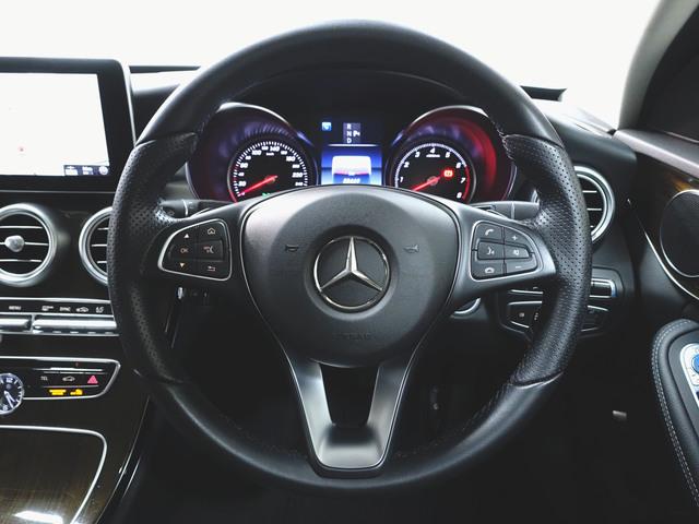 Ｃクラス Ｃ２００　アバンギャルド　レザーエクスクルーシブパッケージ　シートヒーター　パワーシート　トランクスルー　フロアマット　ナビ　ＣＤ　ミュージックサーバー　音楽プレーヤー接続　Ｂｌｕｅｔｏｏｔｈ接続　ＴＶ　ＤＶＤ再生　ＥＴＣ（13枚目）