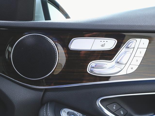 Ｃクラス Ｃ２００　アバンギャルド　レザーエクスクルーシブパッケージ　シートヒーター　パワーシート　トランクスルー　フロアマット　ナビ　ＣＤ　ミュージックサーバー　音楽プレーヤー接続　Ｂｌｕｅｔｏｏｔｈ接続　ＴＶ　ＤＶＤ再生　ＥＴＣ（21枚目）