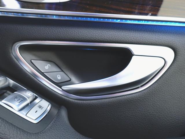 Ｃクラス Ｃ２００　アバンギャルド　レザーエクスクルーシブパッケージ　シートヒーター　パワーシート　トランクスルー　フロアマット　ナビ　ＣＤ　ミュージックサーバー　音楽プレーヤー接続　Ｂｌｕｅｔｏｏｔｈ接続　ＴＶ　ＤＶＤ再生　ＥＴＣ（22枚目）