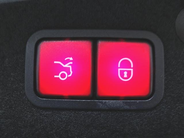 Ｃクラス Ｃ２００　アバンギャルド　レザーエクスクルーシブパッケージ　シートヒーター　パワーシート　トランクスルー　フロアマット　ナビ　ＣＤ　ミュージックサーバー　音楽プレーヤー接続　Ｂｌｕｅｔｏｏｔｈ接続　ＴＶ　ＤＶＤ再生　ＥＴＣ（28枚目）